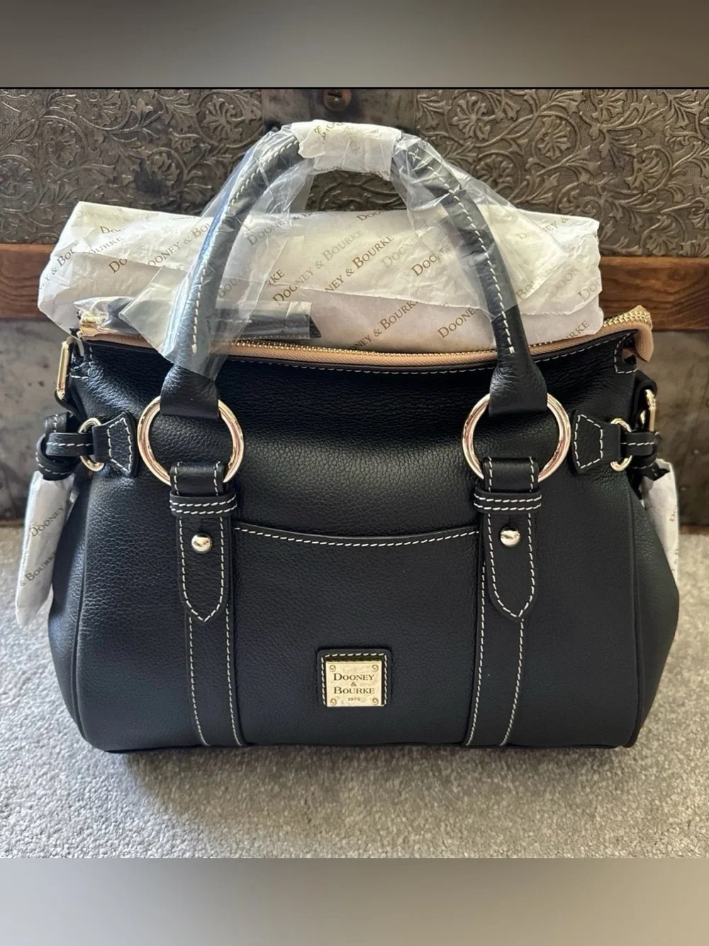 NWT Dooney & Bourke Sorrento Satchel 30 in black